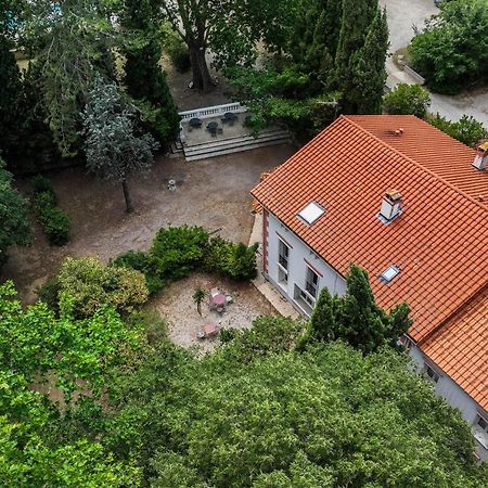 Bed and Breakfast Domaine Castell De Bles Saint-Génis Exterior foto