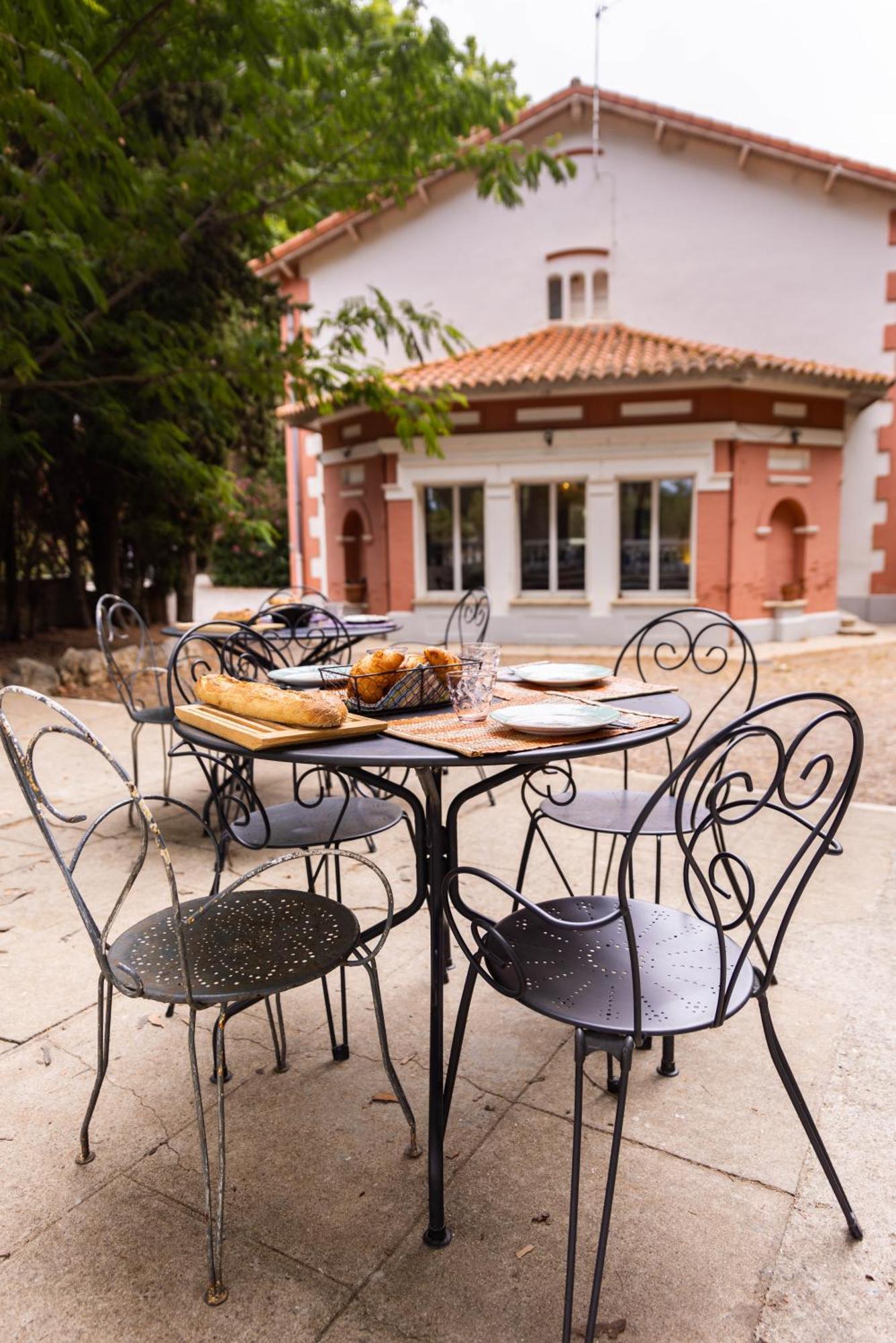 Bed and Breakfast Domaine Castell De Bles Saint-Génis Exterior foto