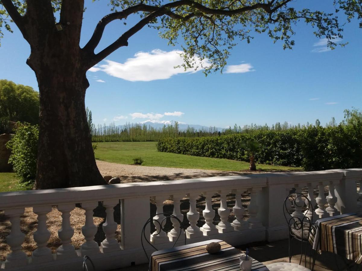 Bed and Breakfast Domaine Castell De Bles Saint-Génis Exterior foto